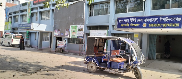 চাঁপাইনবাবগঞ্জে পৃথক সড়ক দূর্ঘটনায় শিশু,নারীসহ দু’জন নিহত